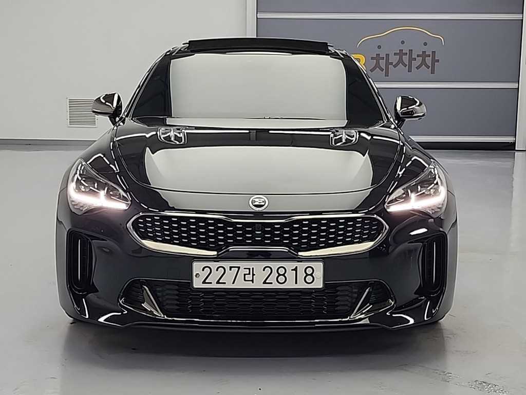 KIA Stinger - Vista 2