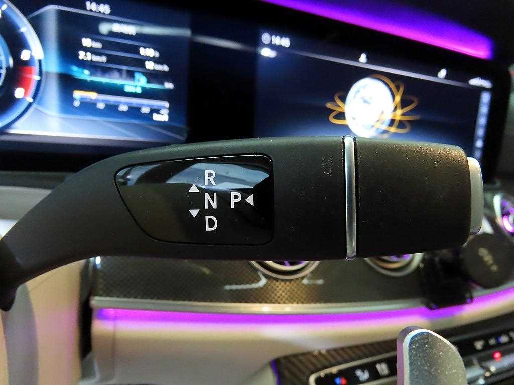 Mercedes Benz CLS Class - Vista 12