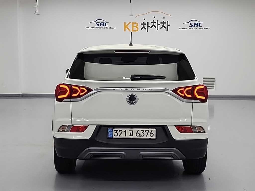 Ssangyong Korando - Vista 3