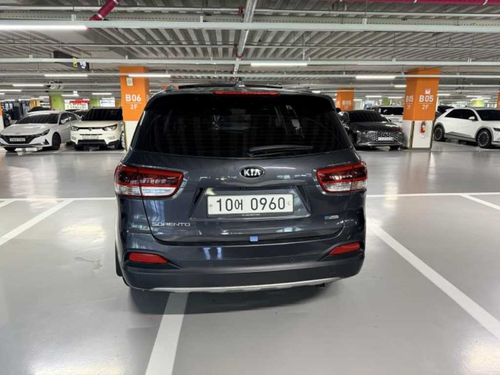 KIA Sorento - Vista 7