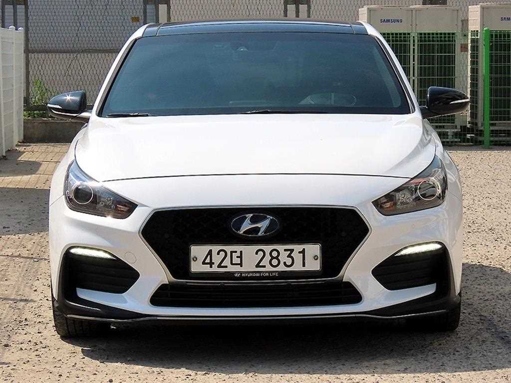 HYUNDAI i30 - Vista 2