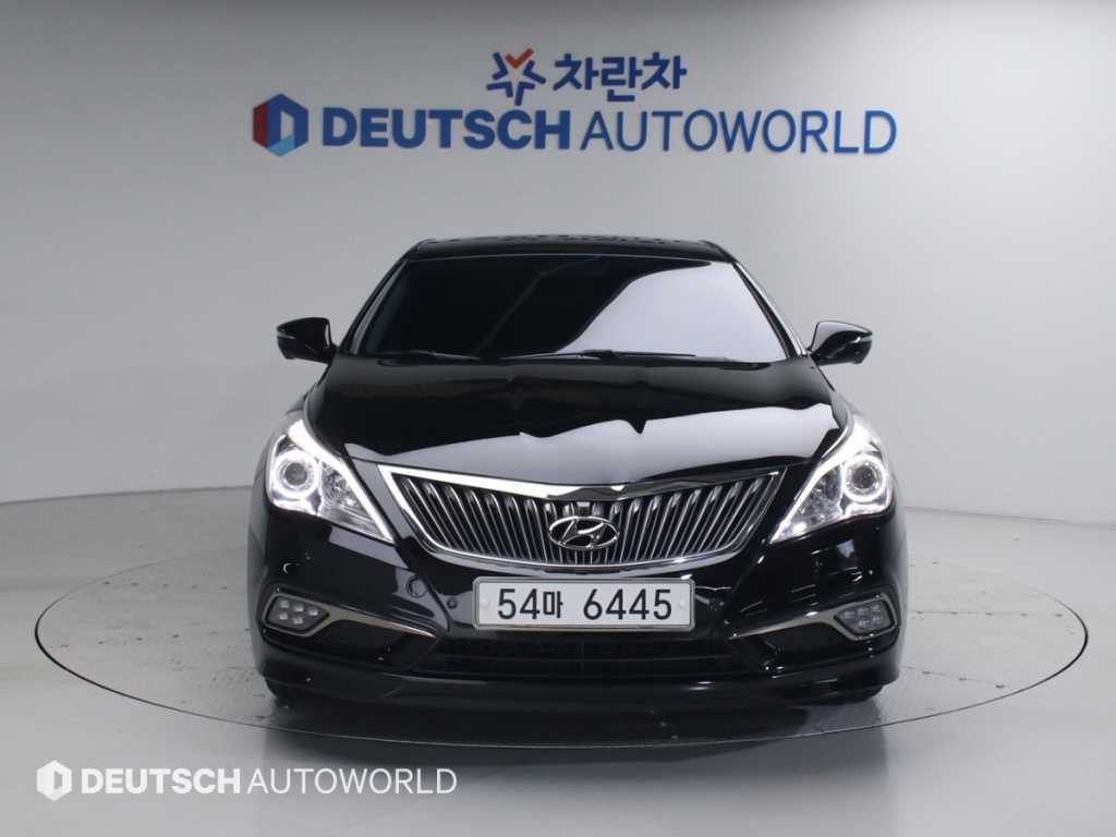 HYUNDAI Grandeur - Vista 3