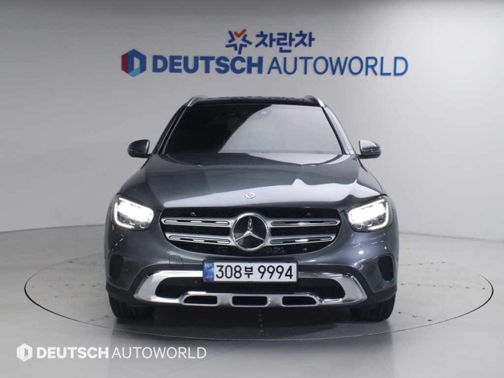 Mercedes Benz GLC Class - Vista 3