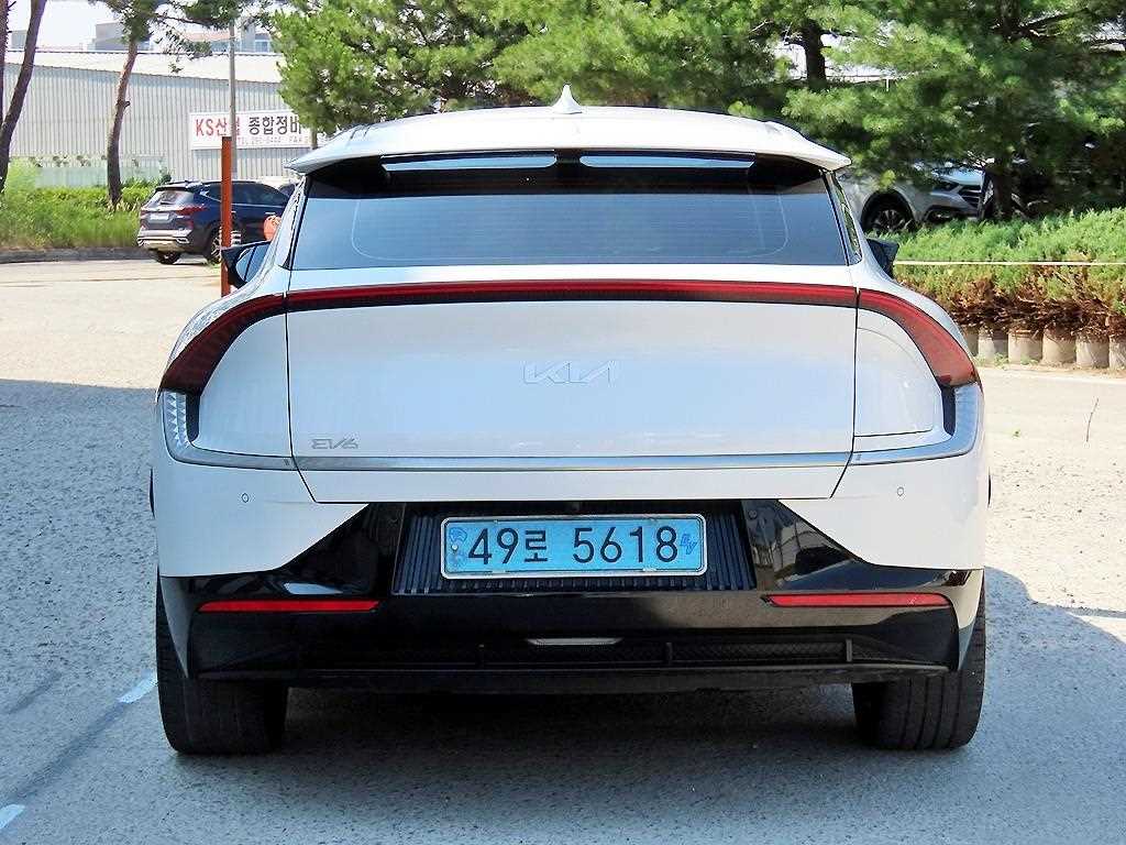 KIA EV6 - Vista 5
