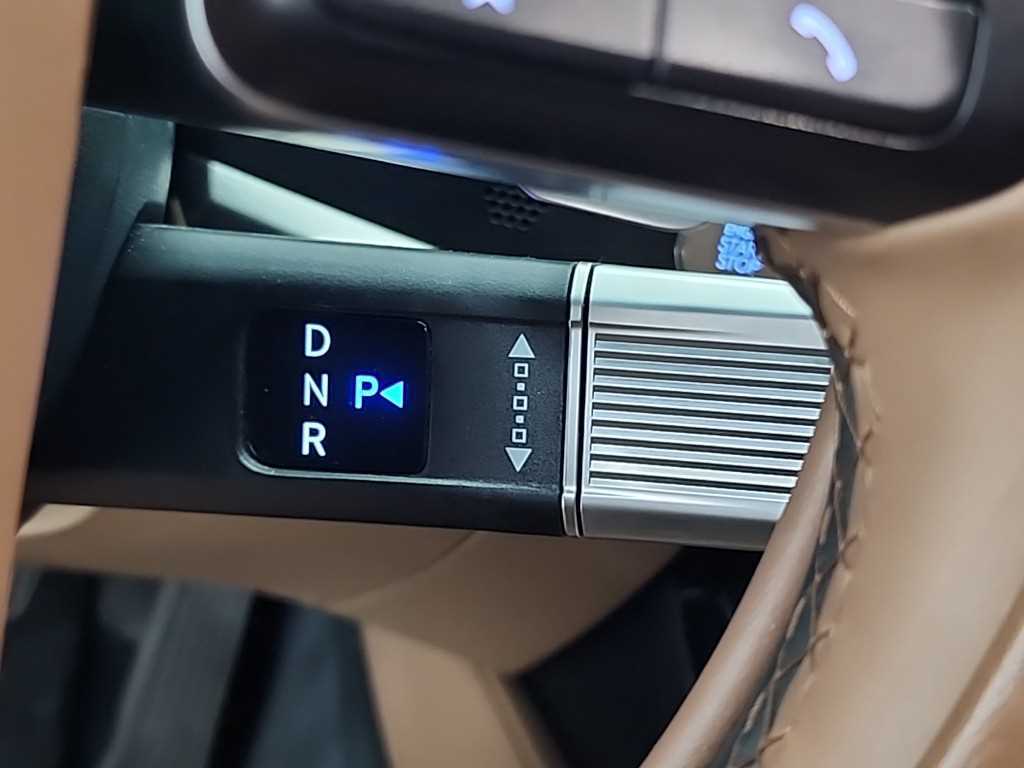HYUNDAI Grandeur - Vista 8