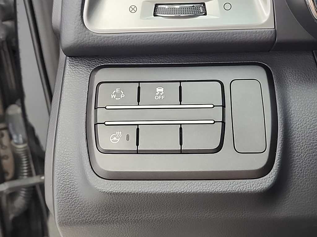 Ssangyong Tivoli 2015 Negro - Importación desde Corea - HF Imports Iquique - Foto 19