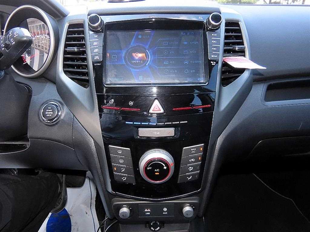Ssangyong Tivoli 2018 Blanco - Importación desde Corea - HF Imports Iquique - Foto 16