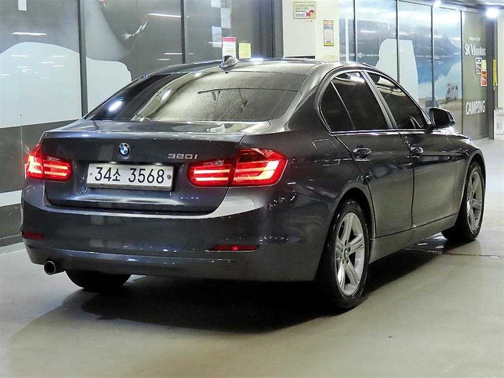 BMW 3 series - Vista 4