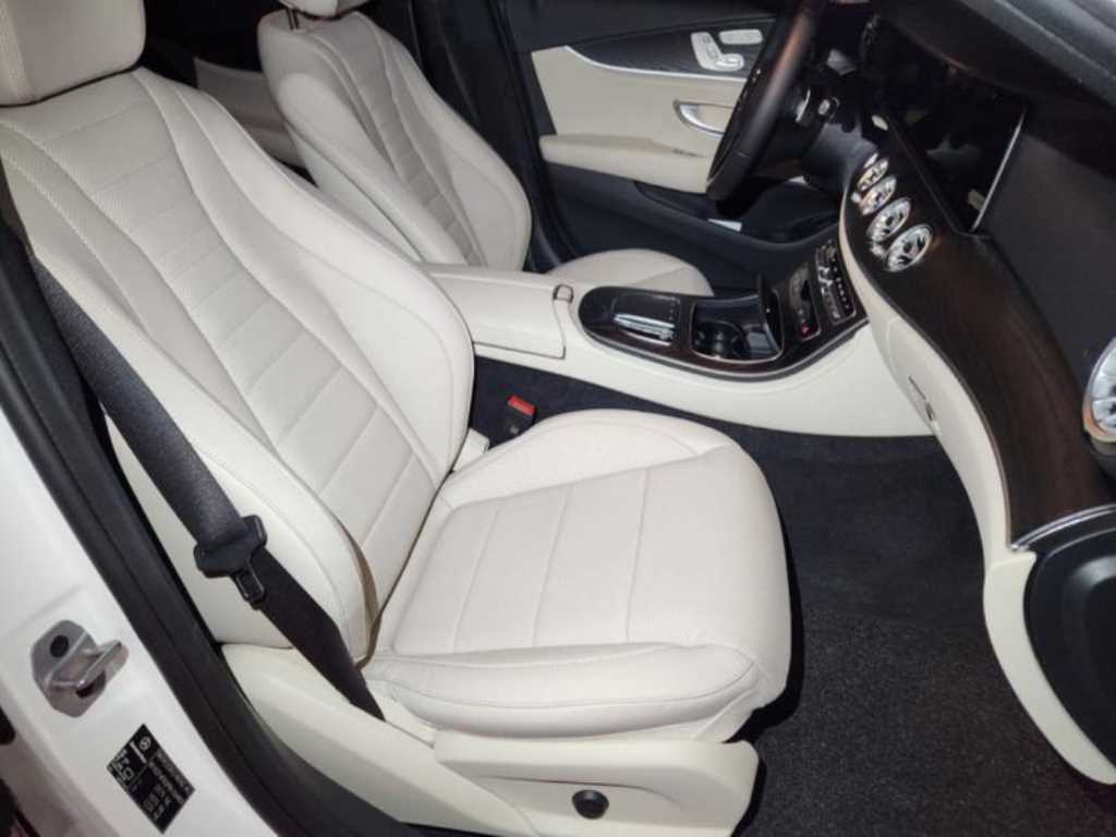 Mercedes Benz E class - Vista 10