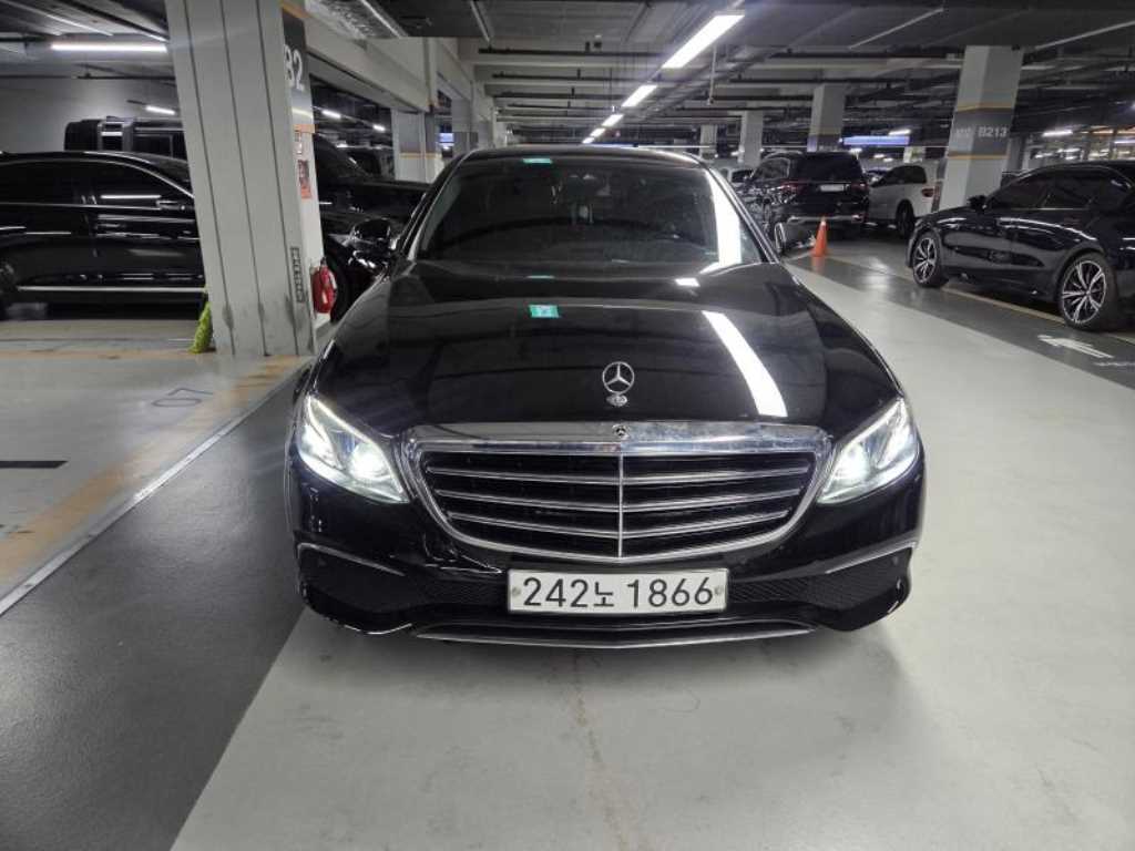Mercedes Benz E class 2019 Negro - Importación desde Corea - HF Imports Iquique - Foto 1