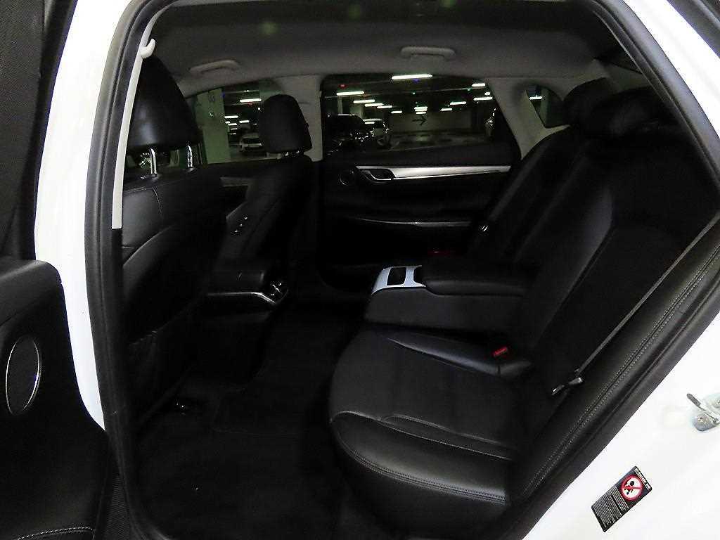 HYUNDAI Grandeur - Vista 7