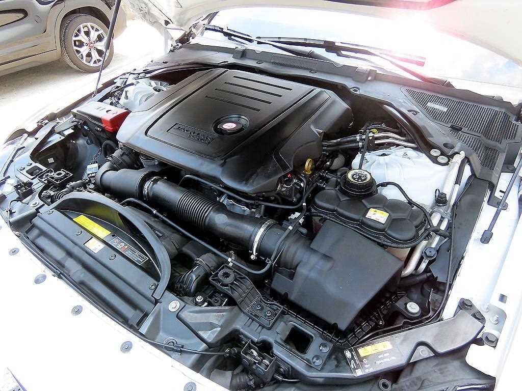 Jaguar XF 2019 Blanco - Importación desde Corea - HF Imports Iquique - Foto 19