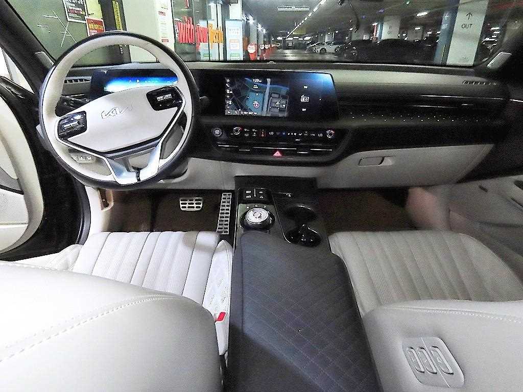 KIA K8 - Vista 10