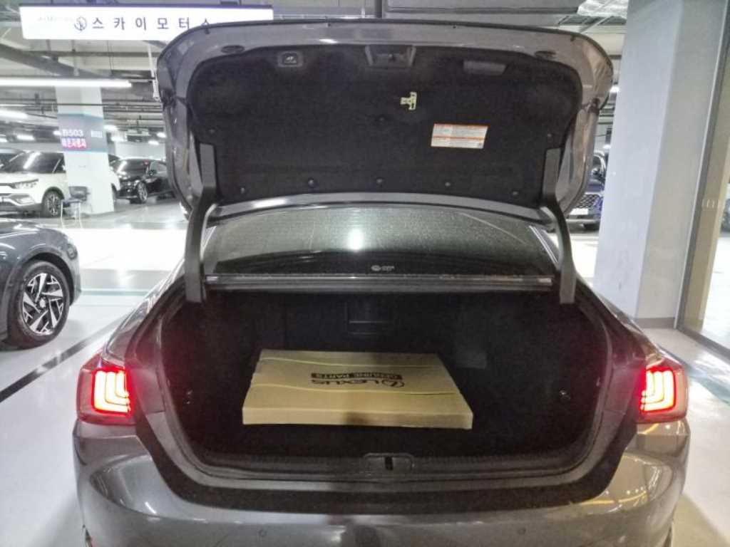 Lexus ES - Vista 7