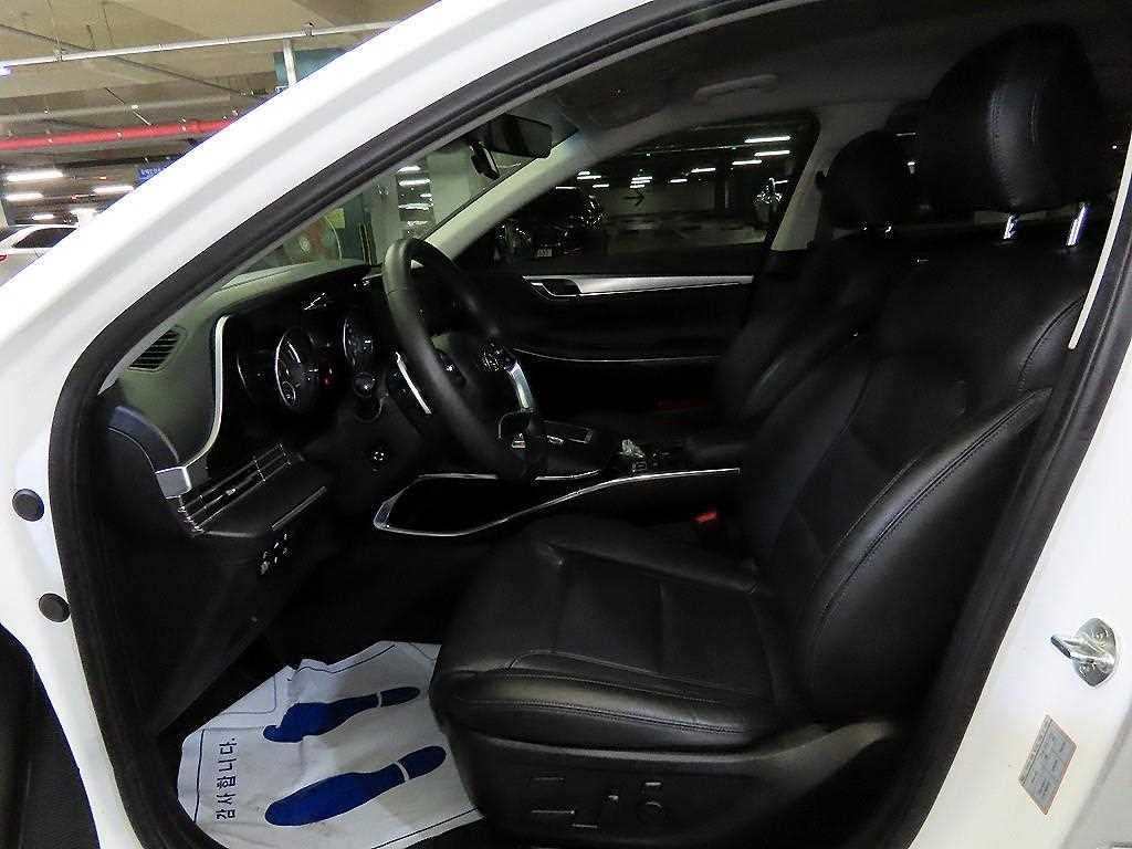 HYUNDAI Grandeur - Vista 6