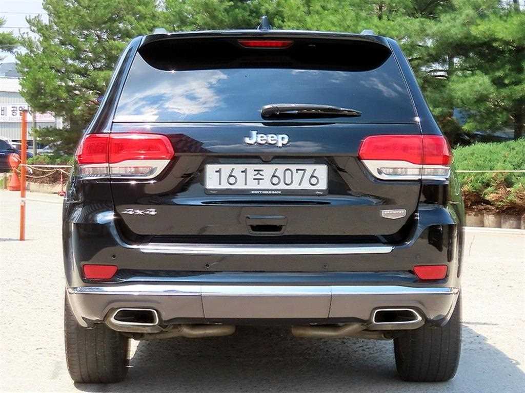 Jeep Cherokee - Vista 4