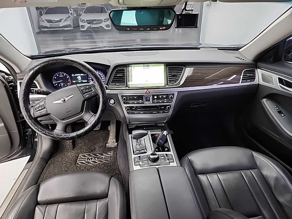 Genesis G80 - Vista 7