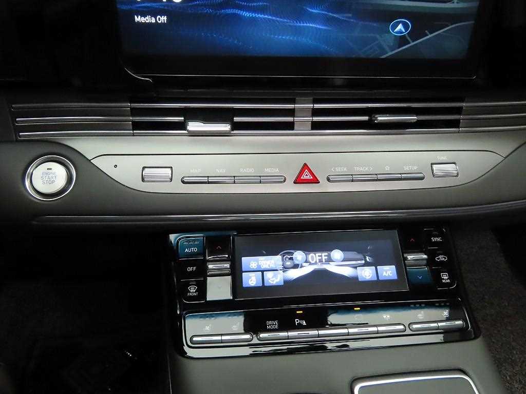 HYUNDAI Grandeur - Vista 11