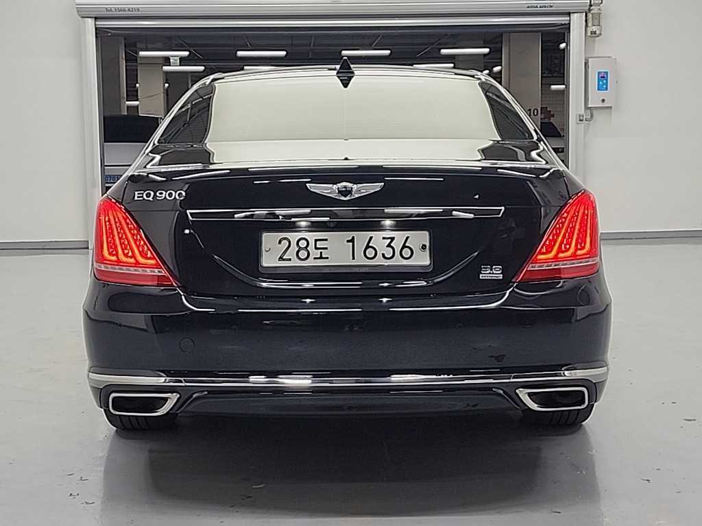 Genesis EQ900 - Vista 3
