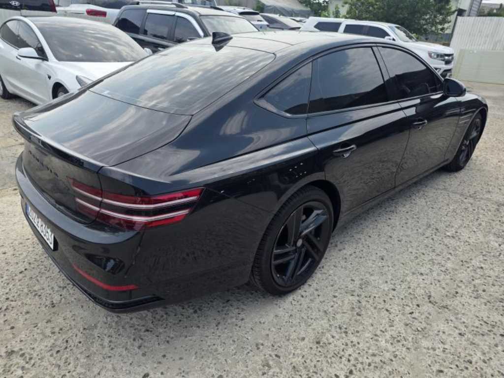 Genesis G80 - Vista 7