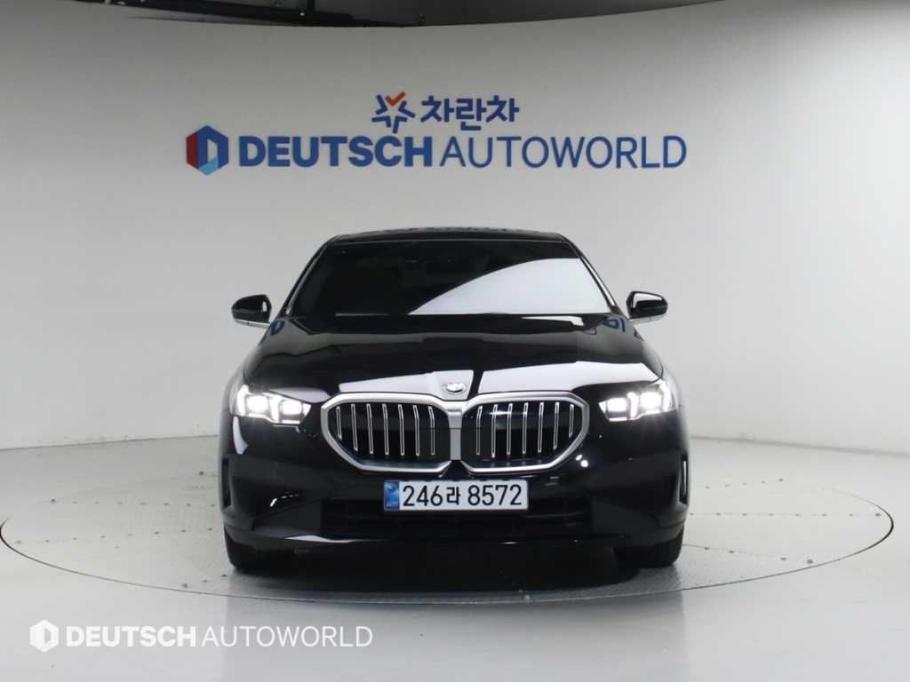 BMW 5 Series - Vista 3