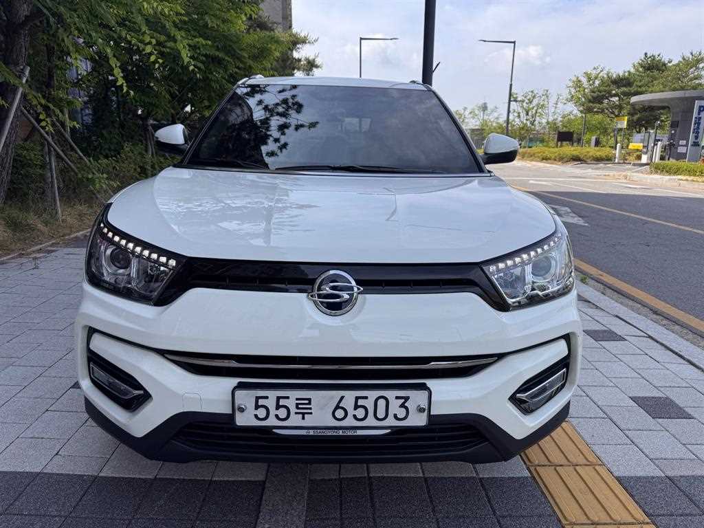 Ssangyong Tivoli 2018 Blanco - Importación desde Corea - HF Imports Iquique - Foto 1