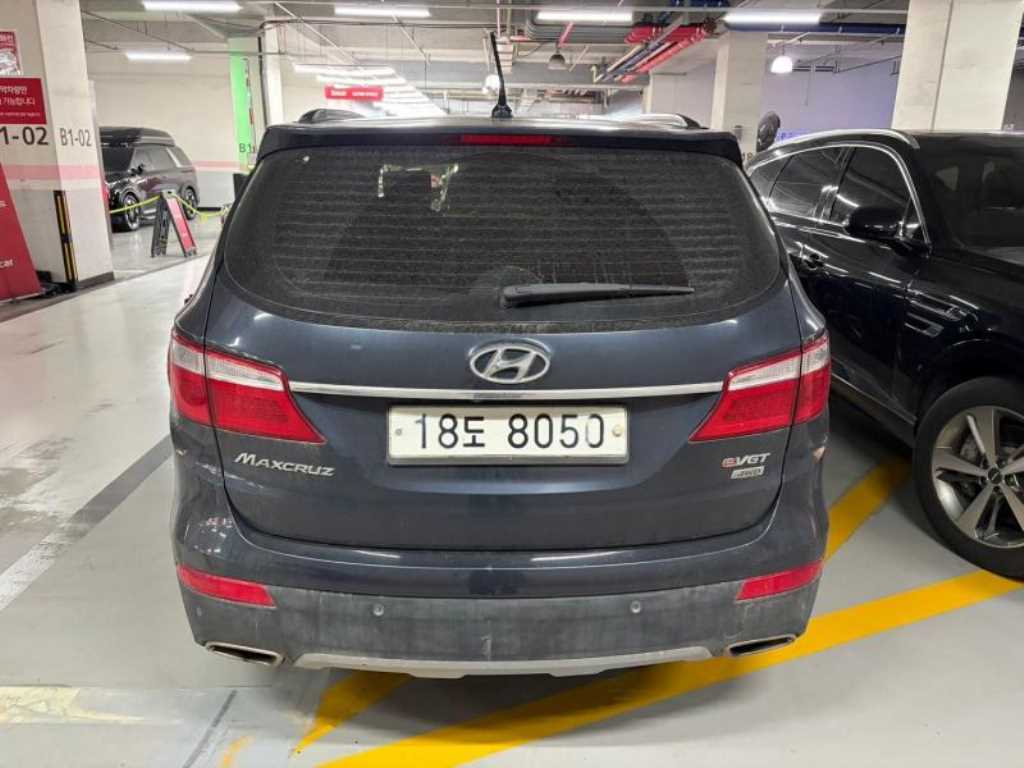 HYUNDAI Maxcruz - Vista 5
