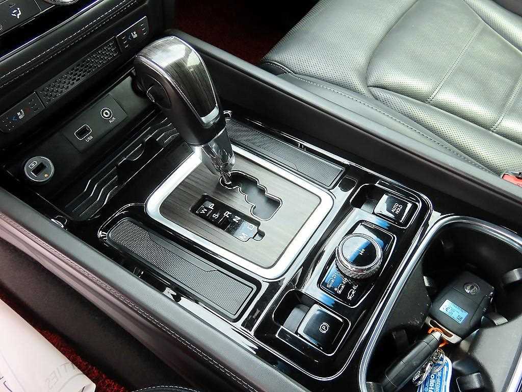 Ssangyong Rexton - Vista 10
