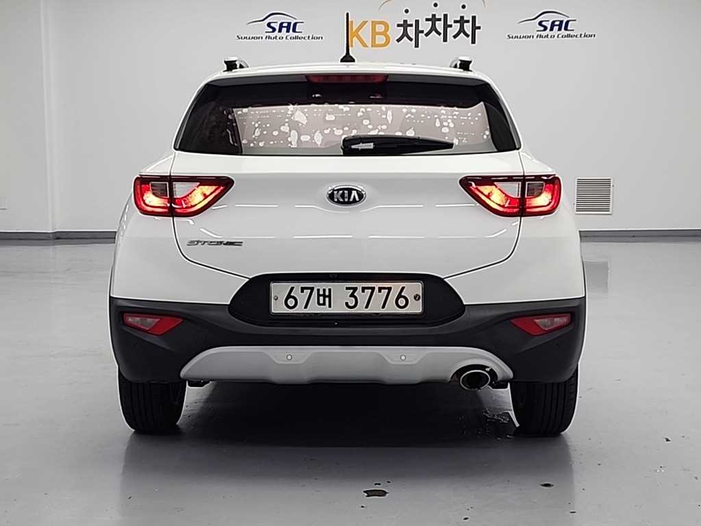 KIA Stonic - Vista 3
