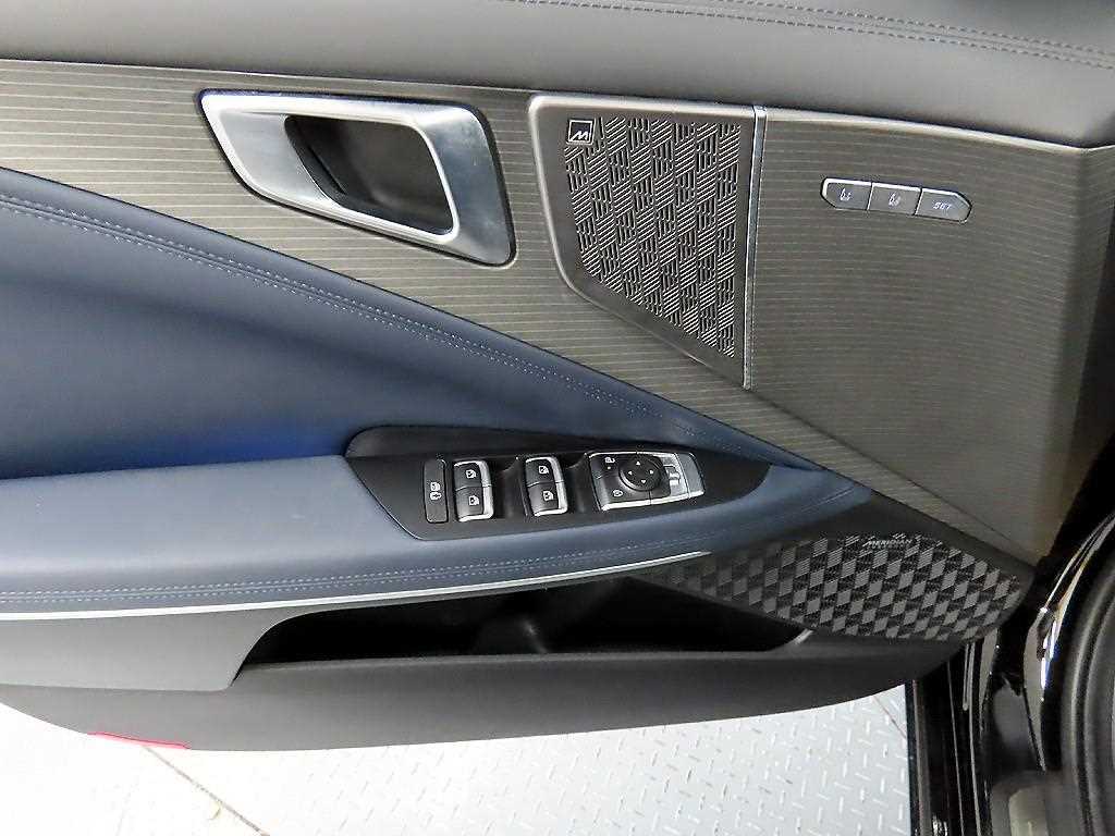 KIA K8 - Vista 11