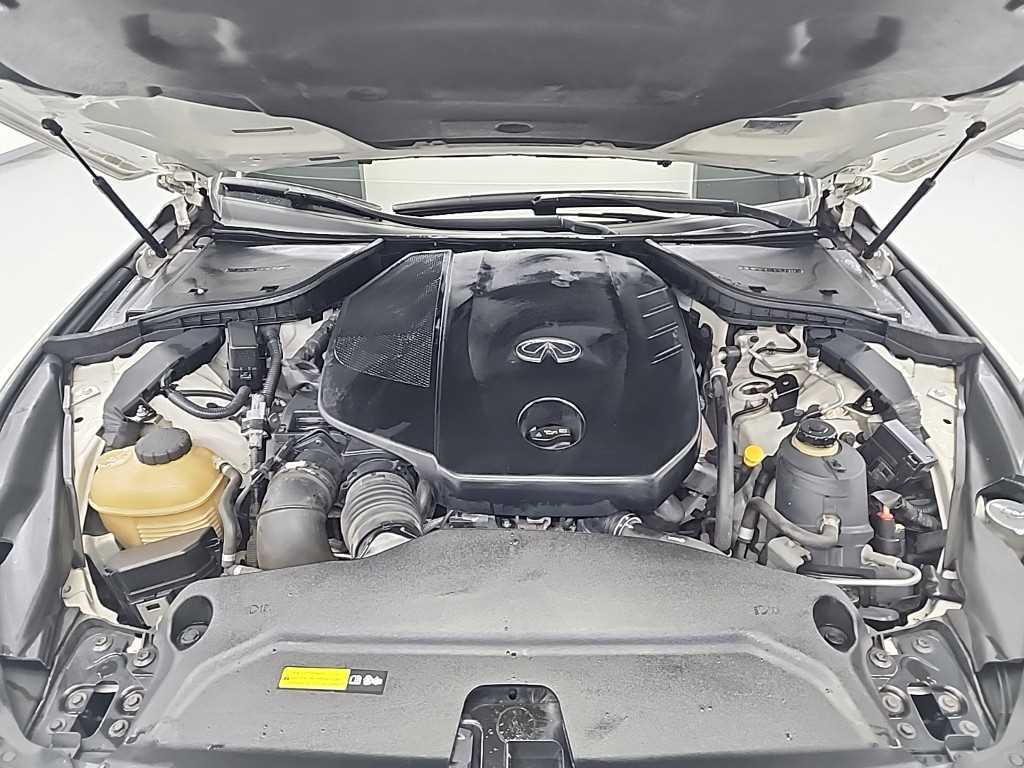 Infiniti Q - Vista 5