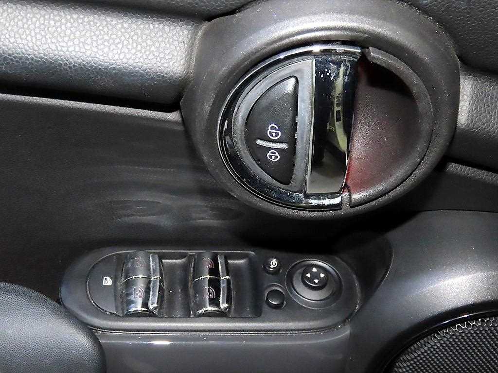 Mini Cooper 2016 Blanco - Importación desde Corea - HF Imports Iquique - Foto 13