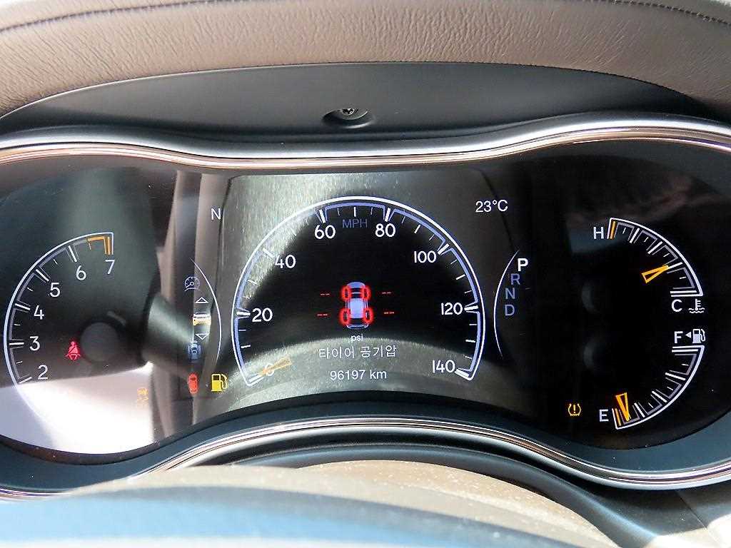 Jeep Cherokee - Vista 9