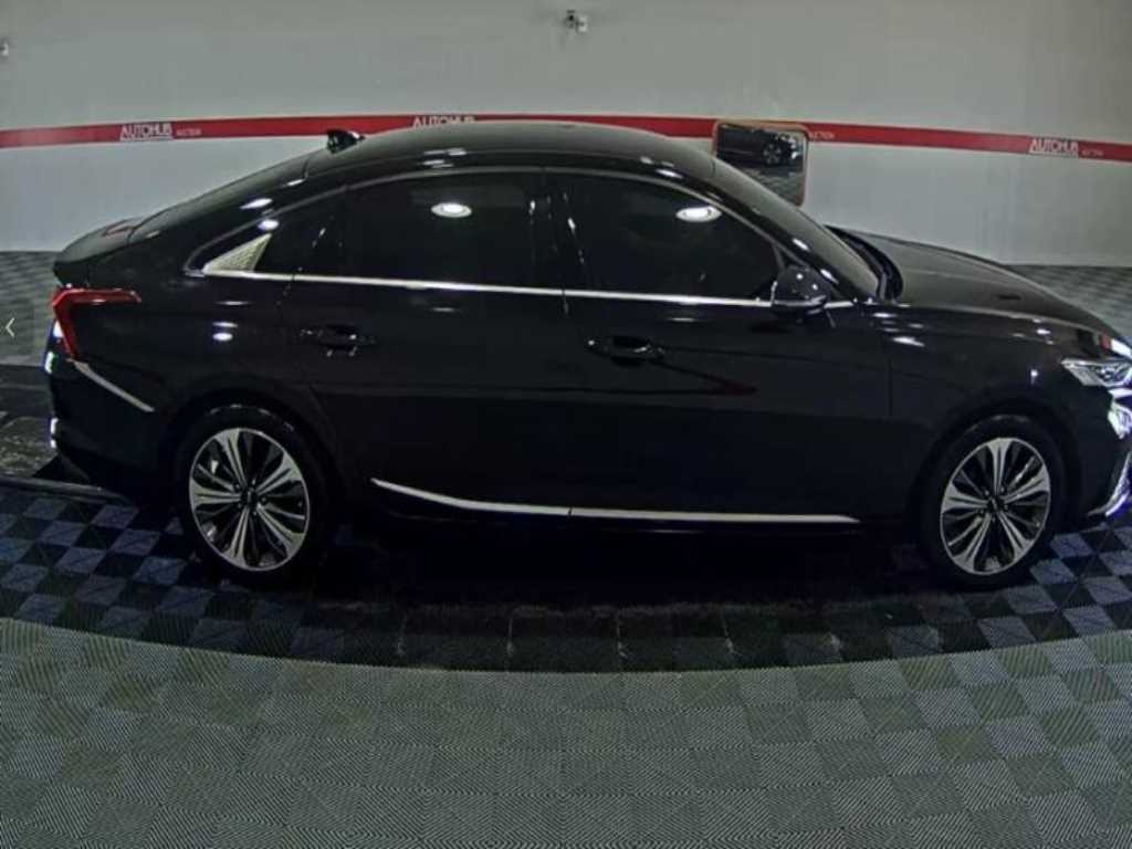 KIA K8 - Vista 2