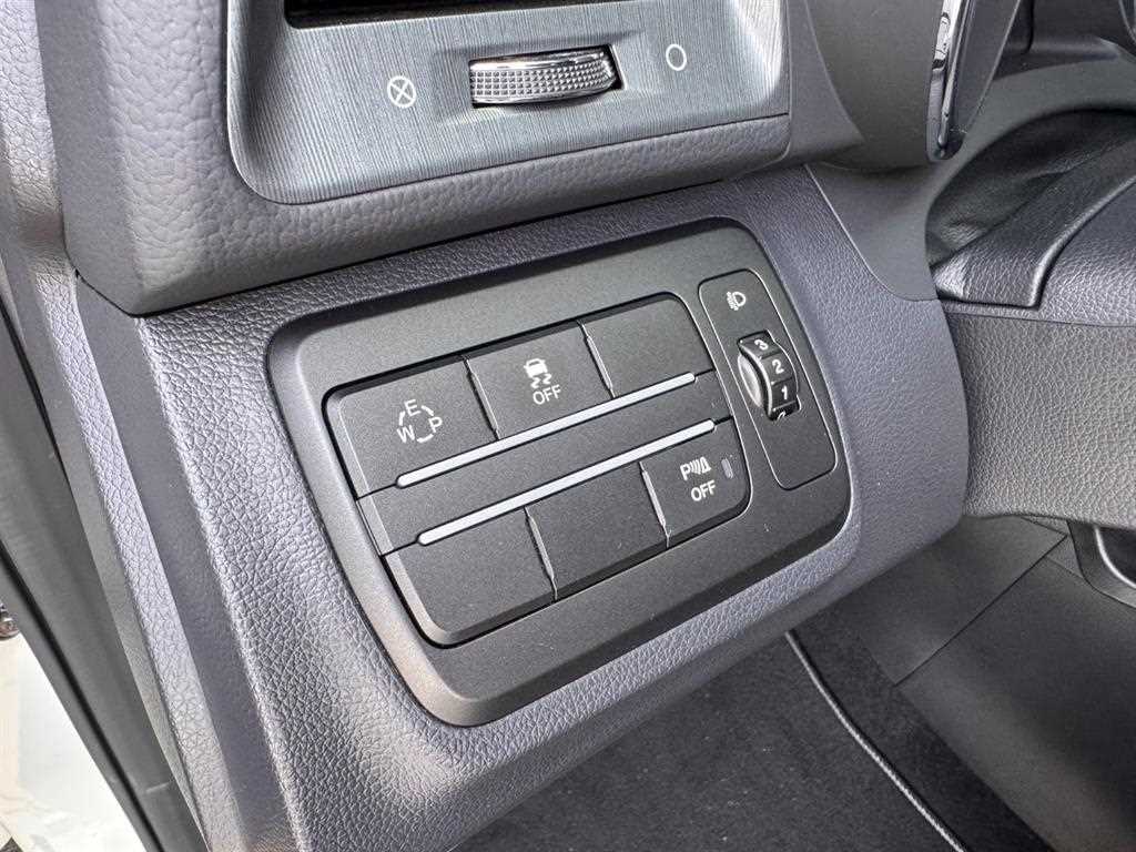 Ssangyong Tivoli 2018 Blanco - Importación desde Corea - HF Imports Iquique - Foto 15