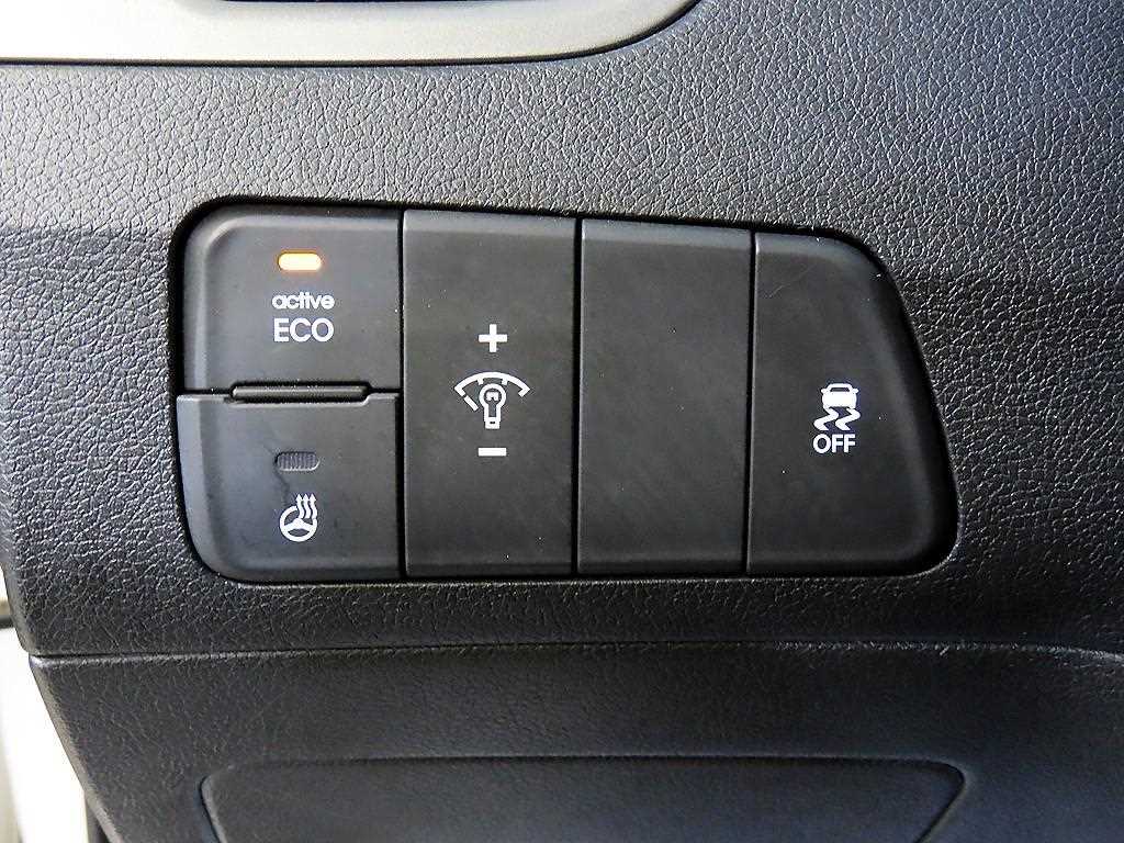 HYUNDAI Avante 2013 Blanco - Importación desde Corea - HF Imports Iquique - Foto 14