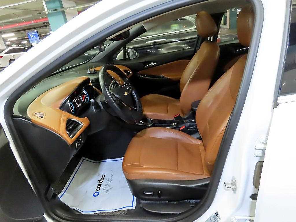 Chevrolet Cruise - Vista 8