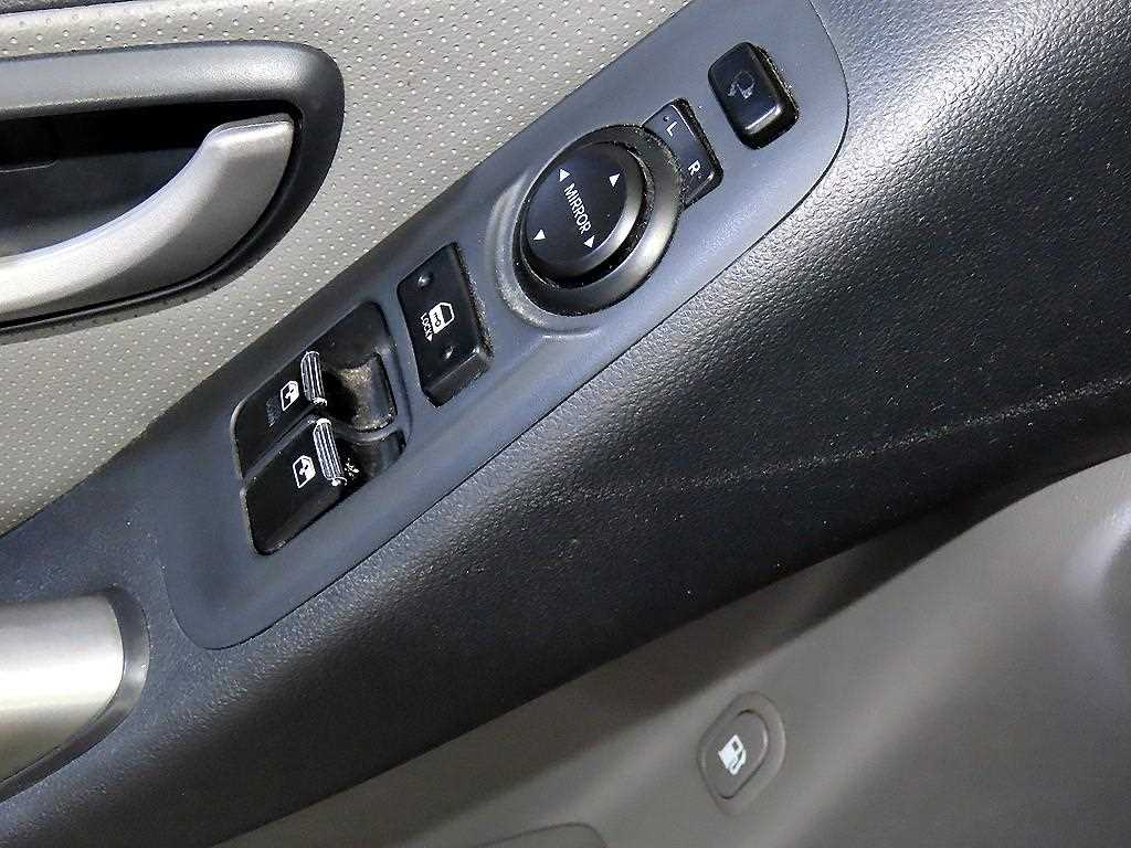 HYUNDAI Starex - Vista 12