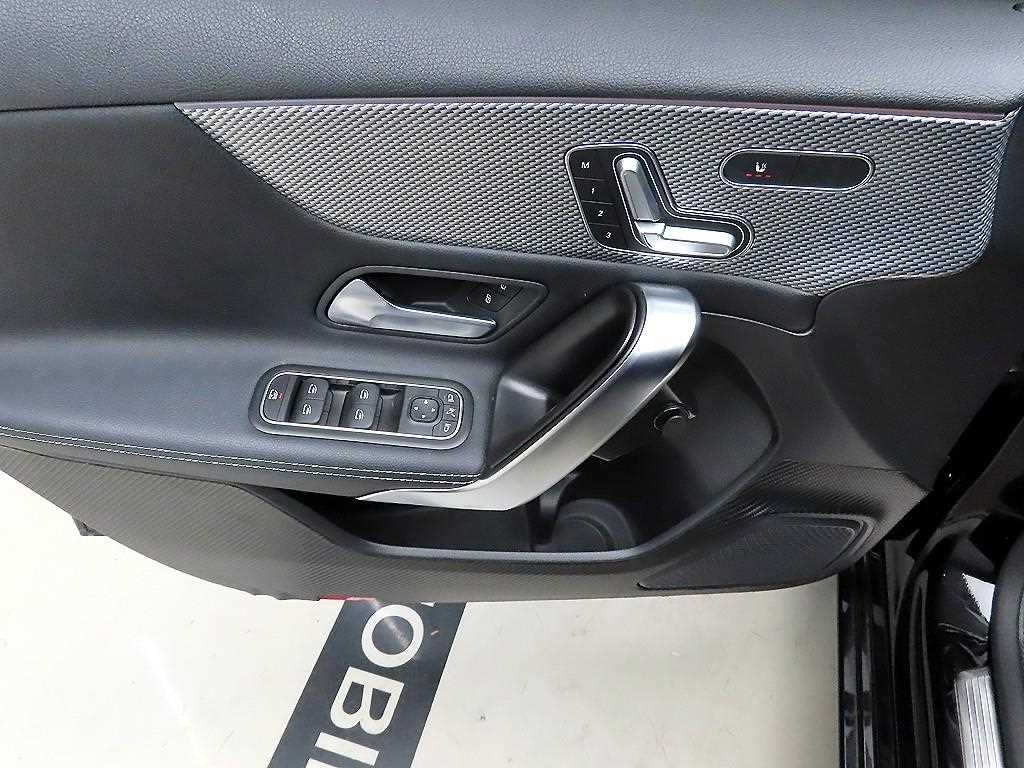 Mercedes Benz A Class 2021 Negro - Importación desde Corea - HF Imports Iquique - Foto 13