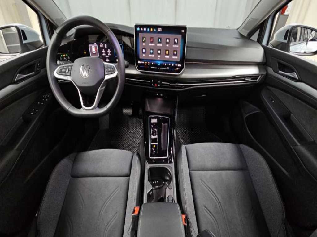 Volkswagen Golf - Vista 7