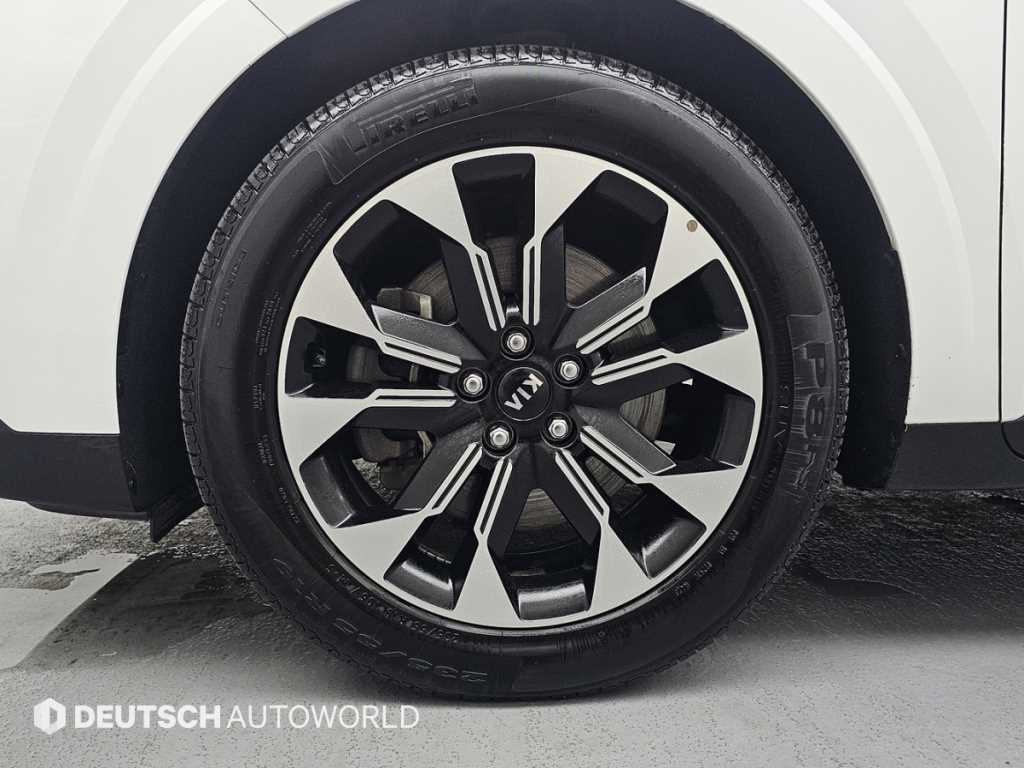 KIA Carnival - Vista 5