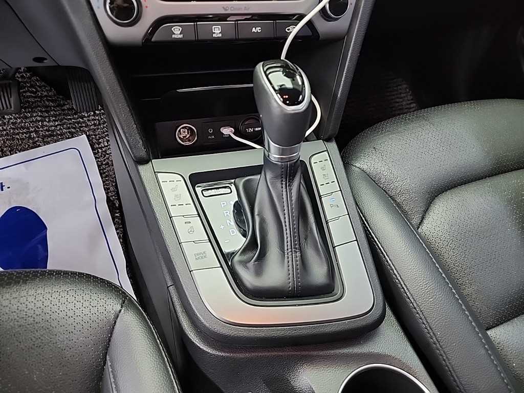 HYUNDAI Avante - Vista 8