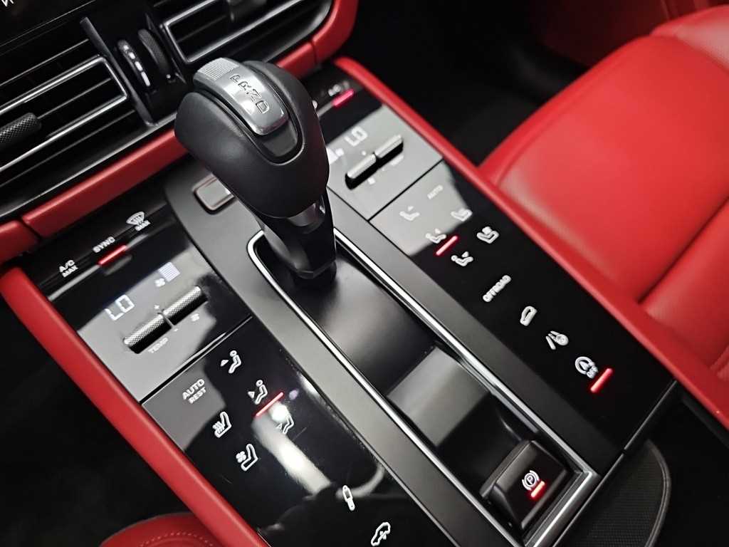 Porsche Macan - Vista 10