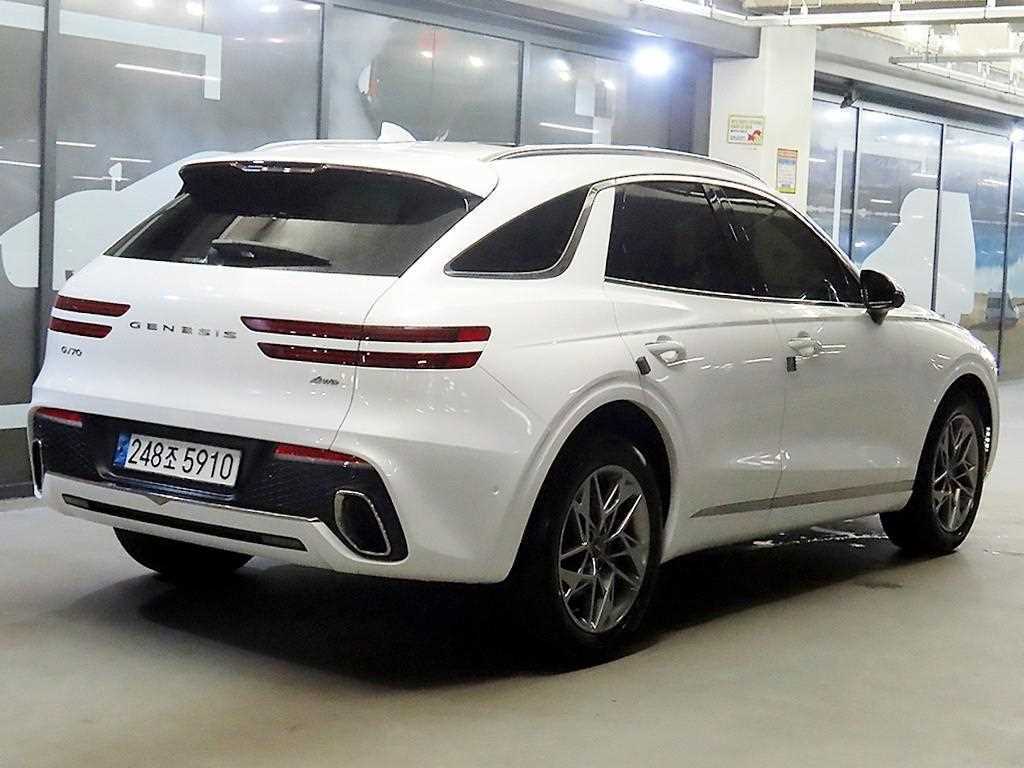 Genesis GV70 - Vista 4