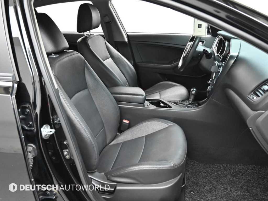 KIA K5 - Vista 12