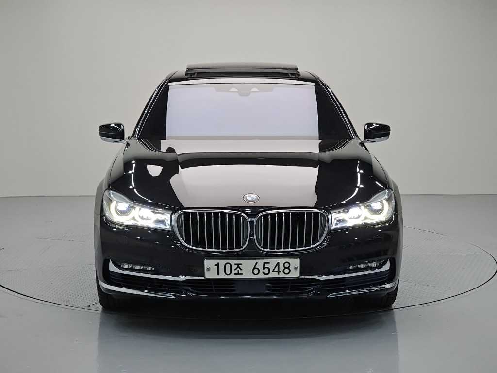 BMW 7 Series - Vista 2