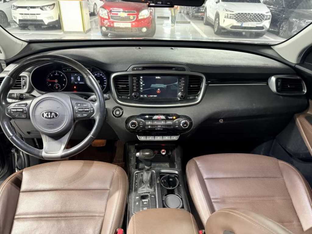 KIA Sorento - Vista 10