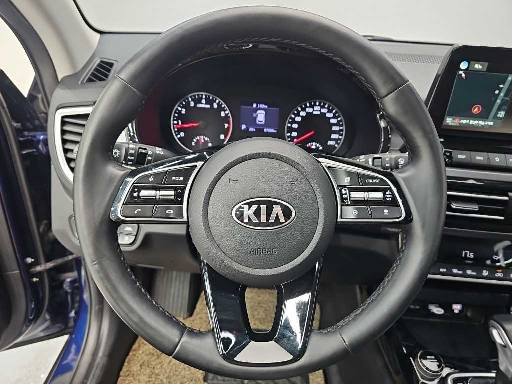 KIA Seltos - Vista 9