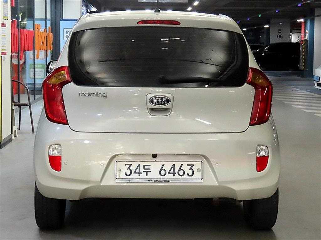 KIA Morning - Vista 5