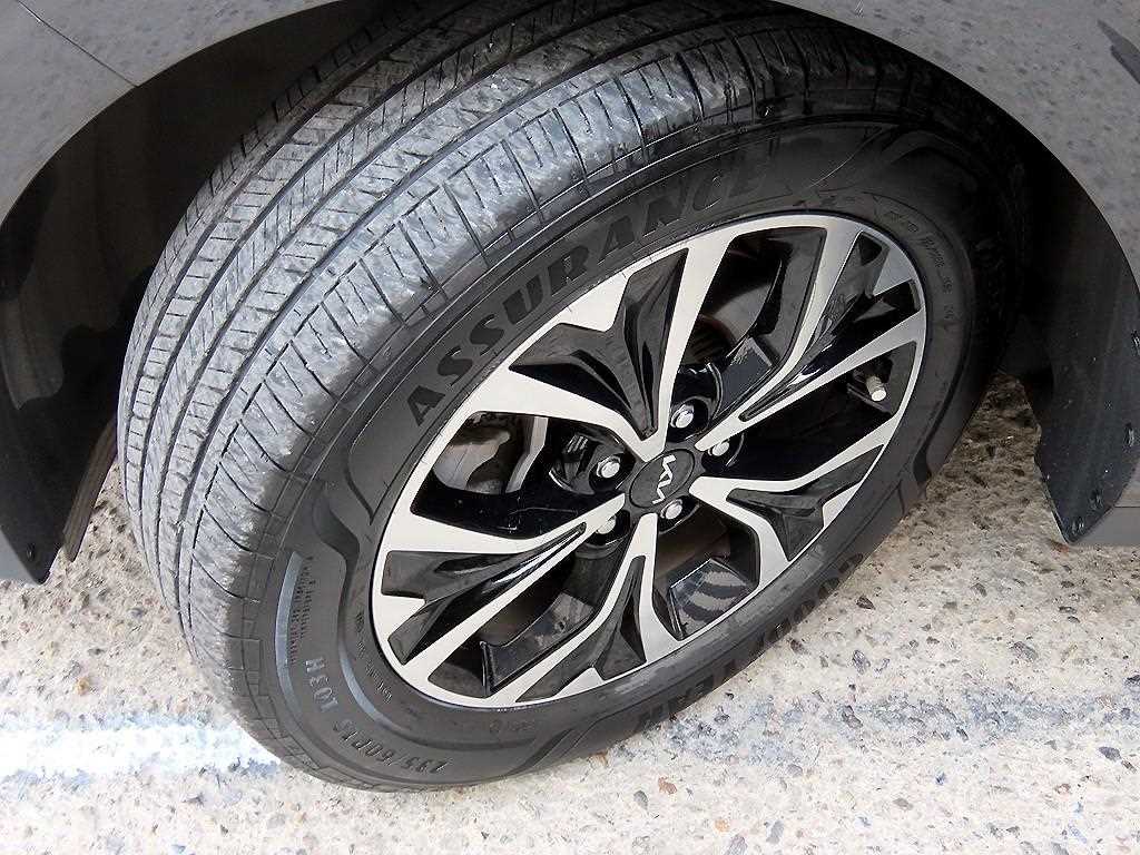 KIA Carnival 2023 Gris - Importación desde Corea - HF Imports Iquique - Foto 20